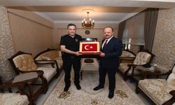 Kastamonu Valisi Dallı’dan Emniyet Müdürü Ay’a başarı belgesi