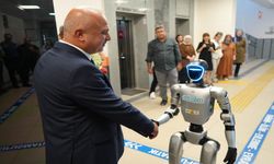 Türkiye'de bir ilk: Nüfusumuzda artık 85 milyon insan + 1 robot var!
