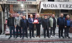 56 yıldır aynı mesleği yapıyor: Kastamonu Valisi'nden yılın ahisine ziyaret