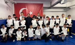 Ali Aydın’dan Taşköprü Güreş Kulübü Sporcularına Anlamlı Destek