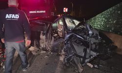 Feci kazada otomobil hurda oldu: Çok sayıda yaralı var!