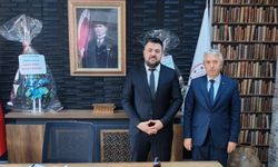Kastamonu’da Başkan Sağlık’tan Müdür Ferhat Kazoğlu’na Hayırlı Olsun Ziyareti