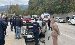 Kastamonu'da iki otomobil çarpıştı: Feci kazada 4 kişi yaralandı