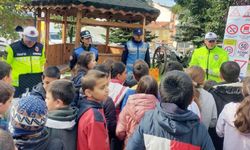Kastamonu’da miniklere uygulamalı trafik eğitimi başladı