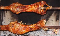 Panayırda 12 ton sırık kebabı tüketildi