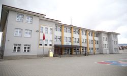 Taşköprü’de Köy Okulu Yenilendi: Müdür ve Hayırseverlerden Örnek Dayanışma