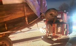 Traktör ile Kamyonet Çarpıştı: Çok Sayıda Yaralı Var!