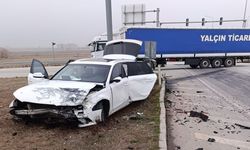 Feci Kazada İki Otomobil Çarpıştı: Çok Sayıda Yaralı Var!