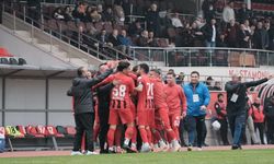 Kastamonuspor’dan Tarihi Skor: Altınordu Karşısında Gol Yağmuru