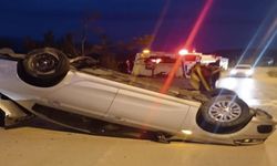 Otomobil ters döndü: Sürücü alkollü çıktı!