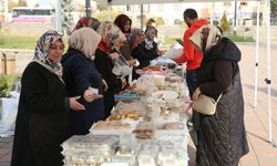 Kastamonu’da Gazze Yararına Hayır Çarşısı Kuruldu