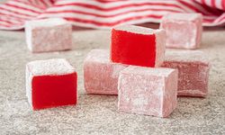 Akıl almaz olay: Lokum yedi canından oldu!