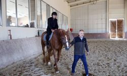 Taşköprü'de başlatılan projeyle atlı terapiyle buluştular