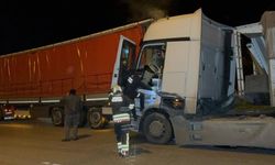 Tırlar Çarpıştı: Feci Kazada Bir Sürücü Yaralandı