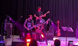 Türk Rock Efsanesi Ayna, Kastamonu’da Sahneyi Salladı