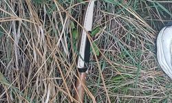 Feci olay: Arkadaşıyla şakalaşırken bıçağın üzerine düşen genç yaralandı