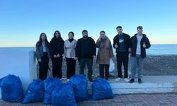 Üniversiteliler ve belediye el ele: Kastamonu’nun sahili tertemiz
