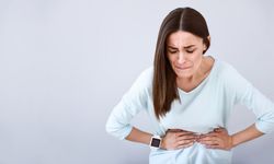 Karın Ağrısı ve Nefes Darlığı Birlikte Görülüyorsa Dikkat: Hayati Risk Taşıyabilir