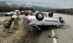 Feci Kaza! Kastamonu Plakalı Otomobil Takla Attı: Mucize Kurtuluş