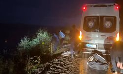 Kastamonu'nun ilçe yolunda korkutan kaza: Araç denize uçtu!