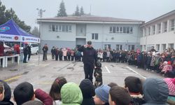 Kastamonu'nun ilçesinde jandarma öğrencilere eğitim verdi