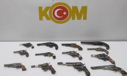 Kayıp denilen silahlar evlerden çıktı: Çok sayıda silah ele geçirildi