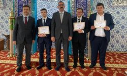Taşköprü Kaymakamı Demirdağ genç hatipleri ödüllendirdi