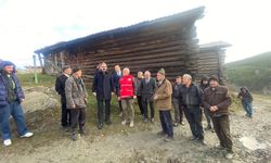 Taşköprü’de yangın faciası: Kaymakam Demirdağ aileyi yalnız bırakmadı