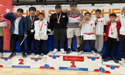Taşköprülü Öğrenciler Kastamonu’daki Güreş Turnuvasında Büyük Başarıya İmza Attı