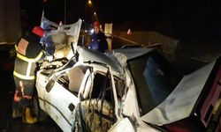 Otomobil Tırla Çarpıştı: 4 Kişi Yaralı Olarak Hastaneye Kaldırıldı