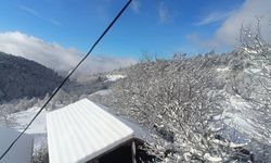 Taşköprü’nün köyünde beyaz örtü her yeri sardı