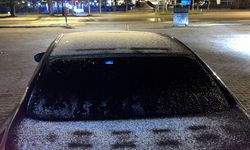 Taşköprü’de Gece Ayazı Etkili Oldu: Araçlar Kırağıyla Kaplandı