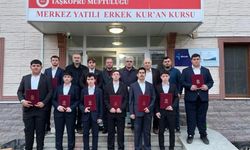 Taşköprü’de hafızlara icazet sevinci: Belgeler takdim edildi