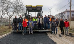 Taşköprü'nün mahallesinde sıcak asfalt çalışması başladı
