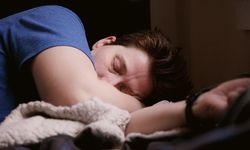 Uzman hekimden net uyarı: Az uyku kalp krizini tetikliyor!