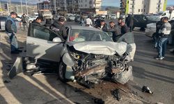 Trafik Kazasında Can Pazarı: 7 Kişi Yaralandı