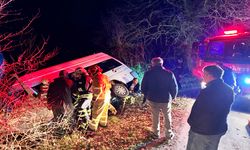 Minibüs Şarampole Yuvarlandı: Yaralılar Var!