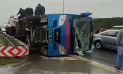 Cezaevi Nakil Aracı Devrildi: 2'si Ağır 19 Yaralı