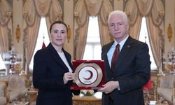 Kan bağışında tarihi eşik aşıldı: Kastamonulu Kızılay Başkanı Kösem, Vali Gül’ü ziyaret etti