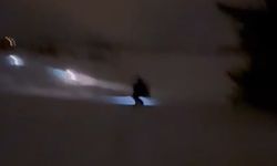 Kastamonu'da ambulans köye giremedi: Aile 40 derece ateşli bebeği karlı arazide 2 kilometre taşıdı!