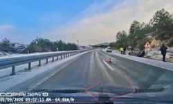 Kastamonu'da buzlanma kazaya neden oldu: Araç takla attı!
