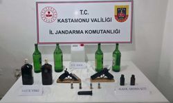 Kastamonu'da operasyon! Sahte alkol ve silahlar ele geçirildi: 4 kişi gözaltına alındı!