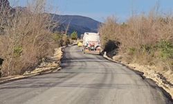 Kastamonu'nun ilçesindeki servis yolunda asfaltlama başlatıldı