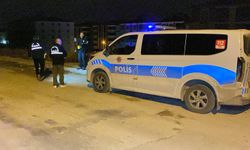 Sokak Ortasında Silah Sesleri: Balkon Camına Kurşun İsabet Etti