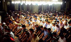 2026 ilk teravih namazı ne zaman, saat kaçta kılınacak?