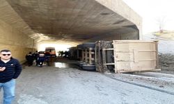 Kastamonu'nun Komşu İli Çankırı'da Tır Kazası: 4 Kişi Yaralandı