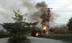 Elektrik Trafosu Patladı: Yangın Çıktı!