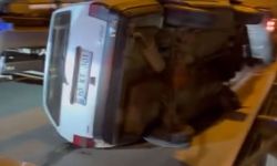 Feci kaza: Otomobil bariyere vurup yan yattı