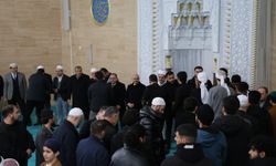 Kampüste Oluşan Kalabalık Bir Öğrencinin Yasına Ortak Oldu