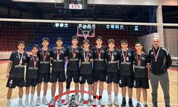 Kastamonu Bozkurt Ortaokulu Voleybol Takımı Yarı Finalde!